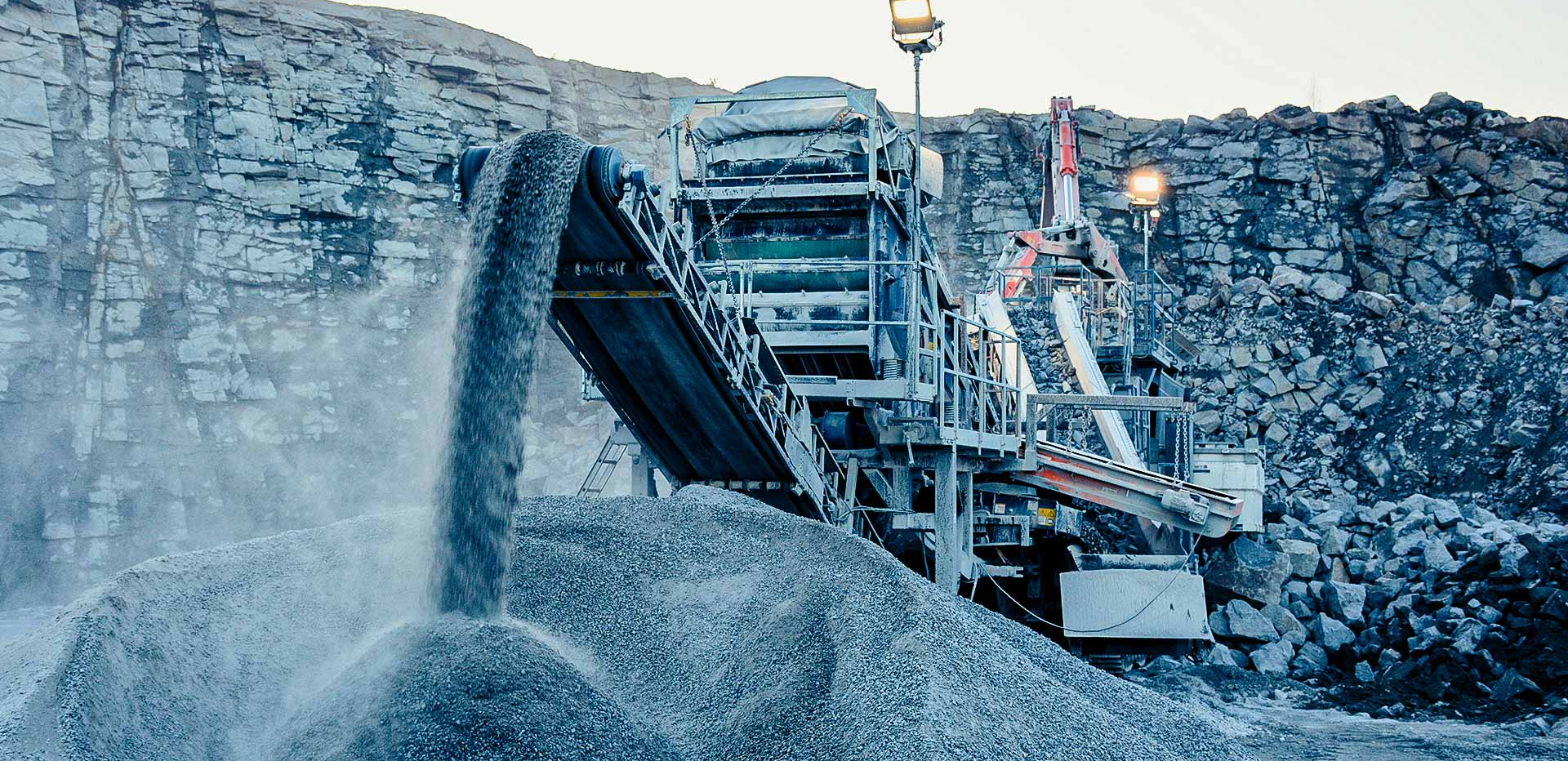 Crushing and screening