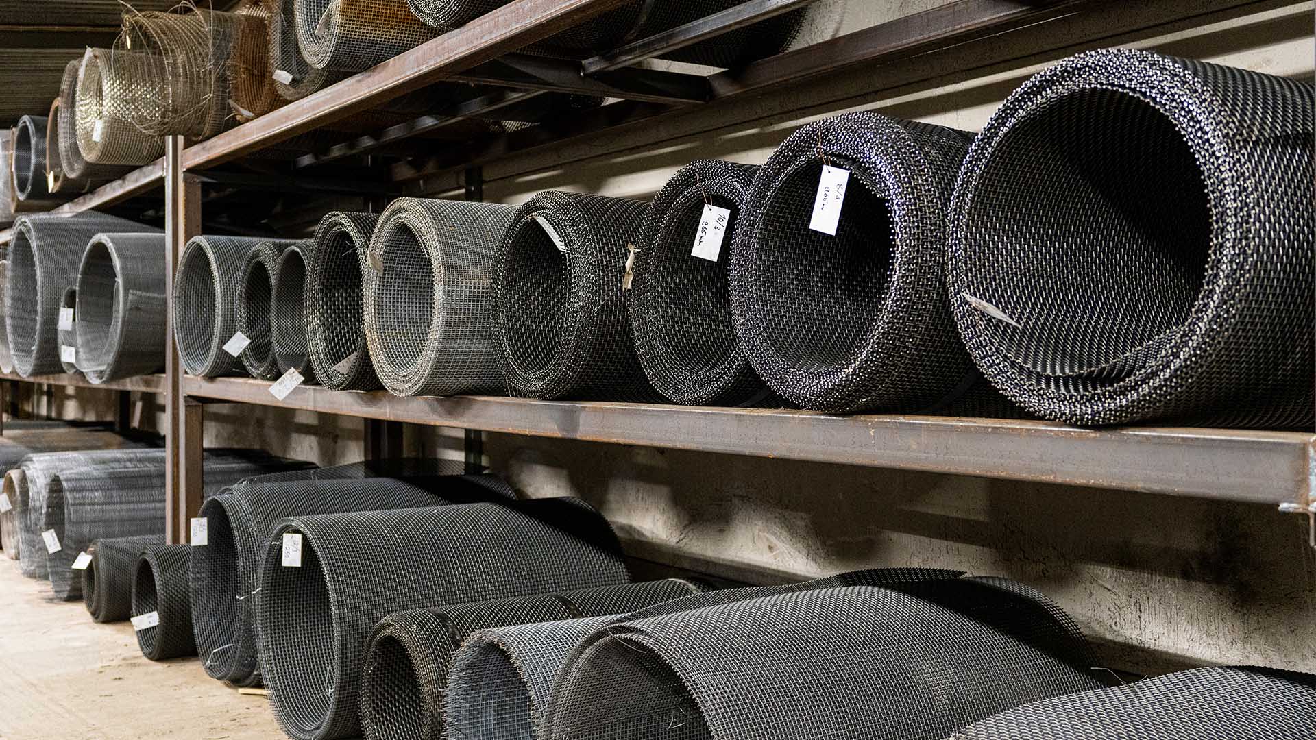 Wire screens and equipment