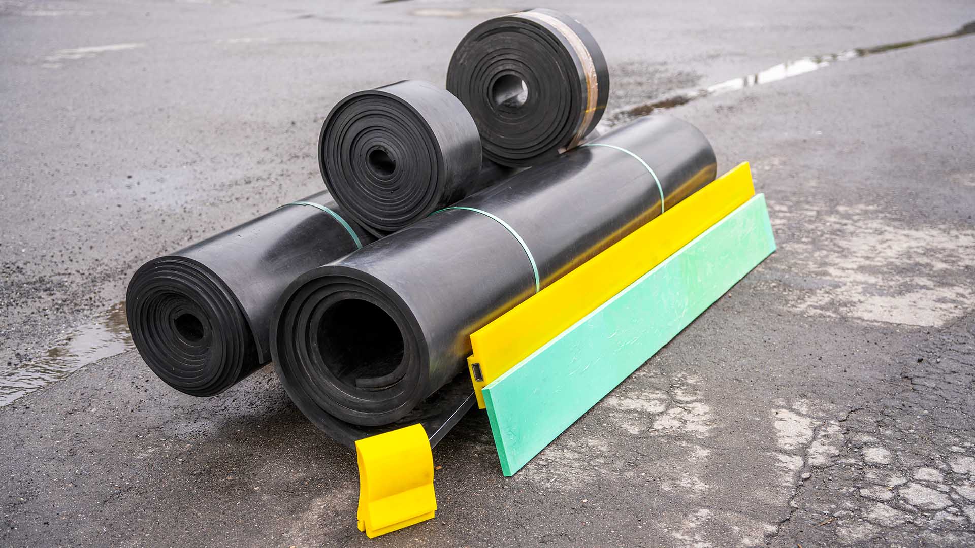 Wear resistant rubber and plank scrapers
